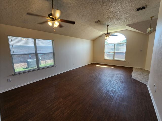 504 Ryan Street, Saginaw, TX 76179