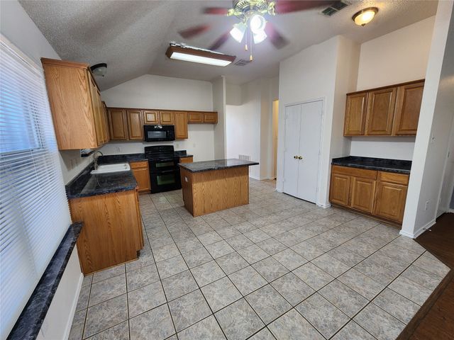 504 Ryan Street, Saginaw, TX 76179