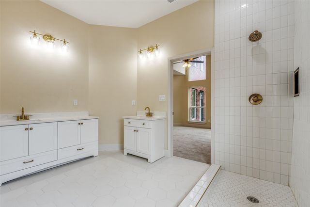 11651 Yoakum Drive, Frisco, TX 75035