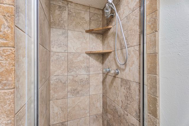 4507 Overlook Court, Granbury, TX 76049