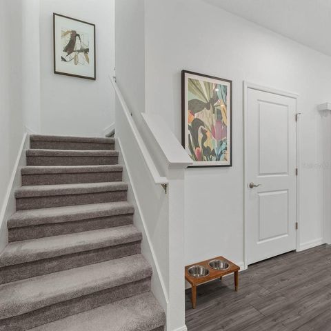 4698 INNER WORLD LANE, Wesley Chapel, FL 33543