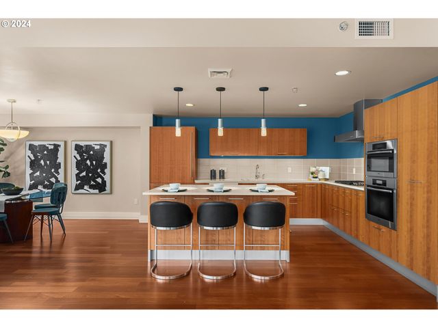 311 Nw 12TH Ave 402, Portland, OR 97209