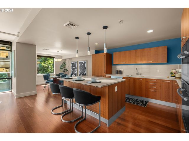311 Nw 12TH Ave 402, Portland, OR 97209
