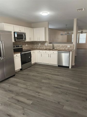 1640 Flagstone Lane, Little Elm, TX 75068