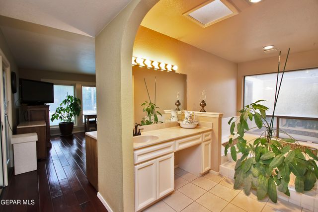 308 Stotts Avenue, El Paso, TX 79932