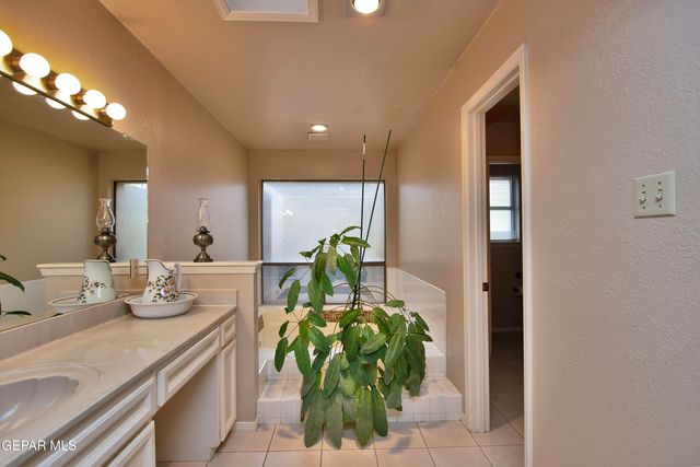 308 Stotts Avenue, El Paso, TX 79932