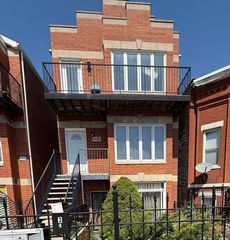 2448 W Grenshaw Street, Chicago, IL 60612