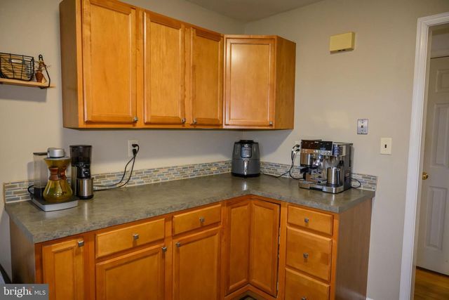 12 S NACE LN, Dover, DE 19901