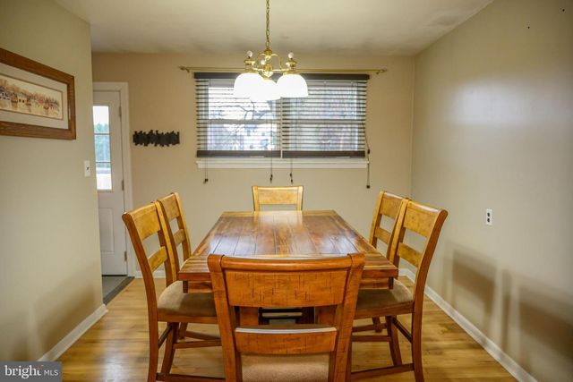 12 S NACE LN, Dover, DE 19901