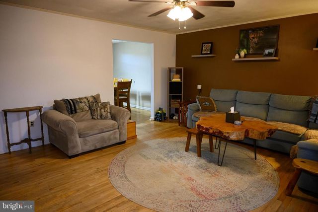 12 S NACE LN, Dover, DE 19901