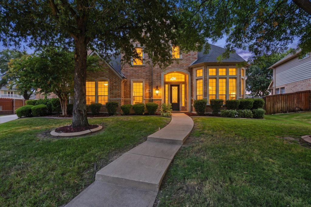 6769 Canal Court, Grand Prairie, TX 75054 — exterior
