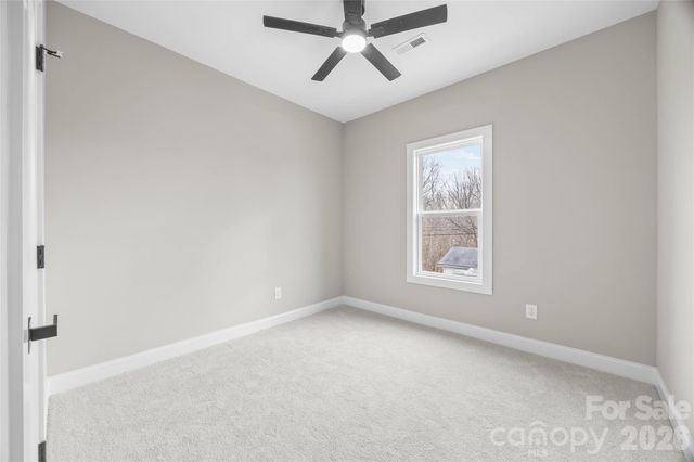 401 Lee Street B, Mount Holly, NC 28120