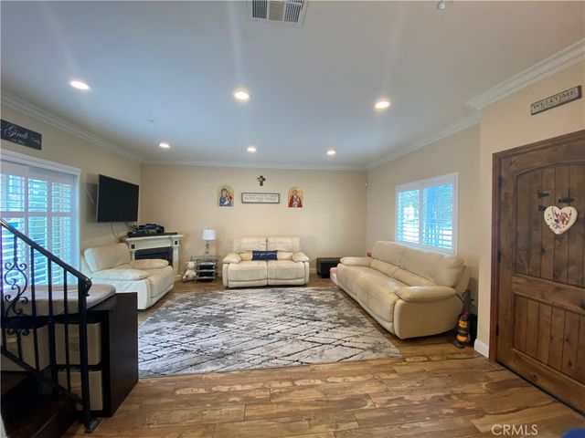 9116 Florence ave, Downey, CA 90240