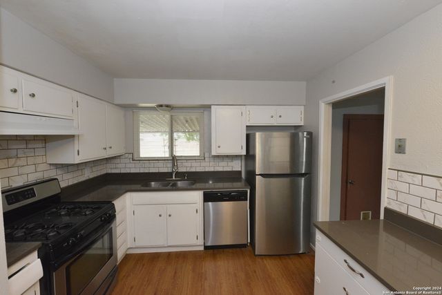 110 Covina, San Antonio, TX 78218