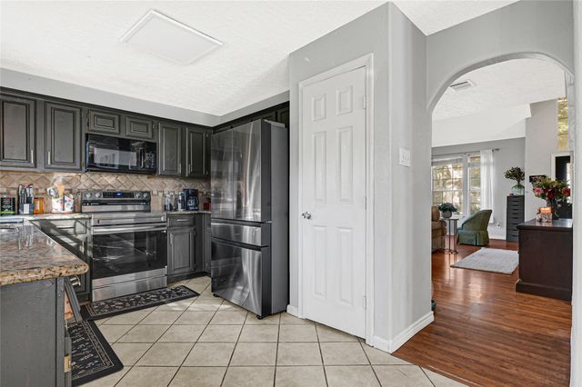 1122 Atlanta Drive, Richmond, TX 77406