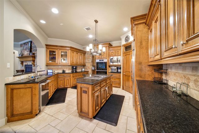 1506 Graystone Creek, Houston, TX 77345