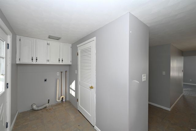 411 W Jefferson Street, Winamac, IN 46996