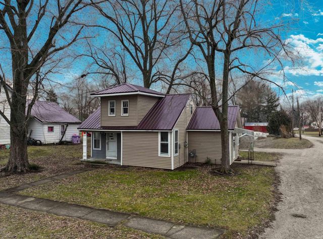 411 W Jefferson Street, Winamac, IN 46996
