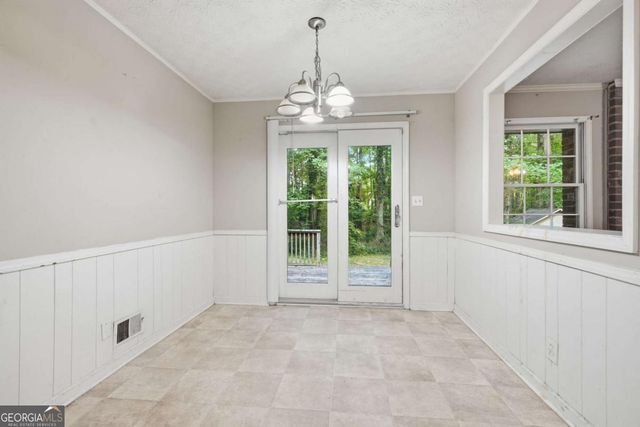 328 Fayette Villa Court, Fayetteville, GA 30214