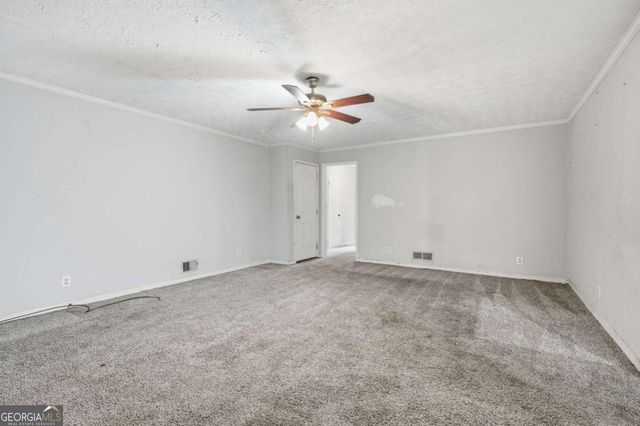 328 Fayette Villa Court, Fayetteville, GA 30214