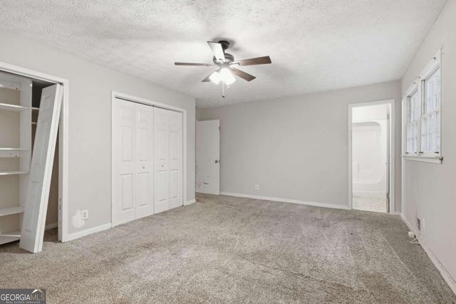 328 Fayette Villa Court, Fayetteville, GA 30214