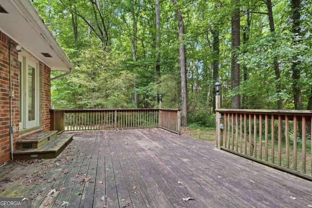 328 Fayette Villa Court, Fayetteville, GA 30214