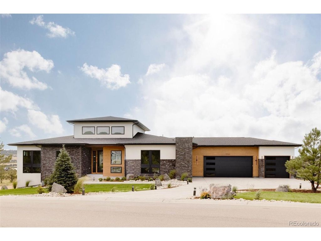 1721 Arrowpoint Ct, Franktown, CO 80116
