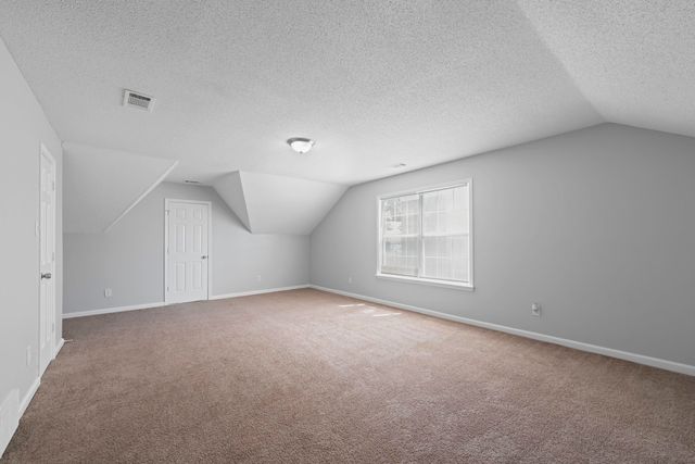 20 GARDEN SPRINGS DR, Oakland, TN 38060