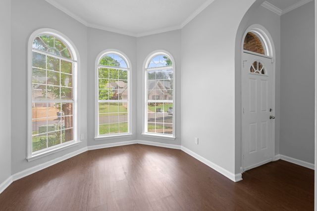 20 GARDEN SPRINGS DR, Oakland, TN 38060