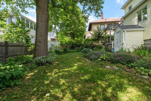 108 Langdon Ave, Watertown, MA 02472