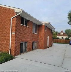 2753 10th Street 5, Wyandotte, MI 48192