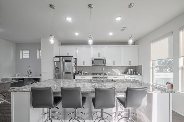 2126 Bauer Park Drive, Houston, TX 77080