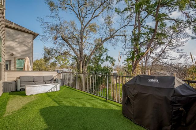 2126 Bauer Park Drive, Houston, TX 77080