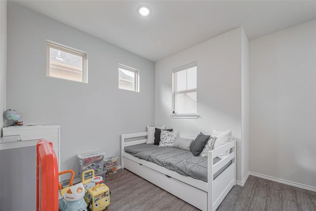 2126 Bauer Park Drive, Houston, TX 77080