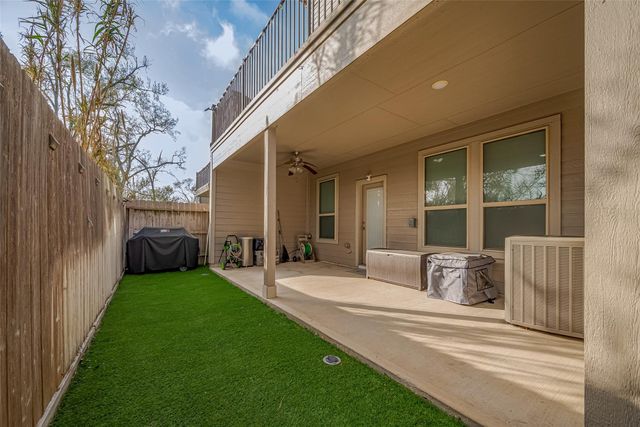 2126 Bauer Park Drive, Houston, TX 77080