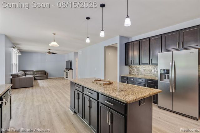 51743 Leshan Drive, New Baltimore, MI 48047
