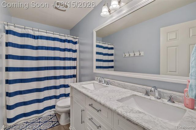 51743 Leshan Drive, New Baltimore, MI 48047