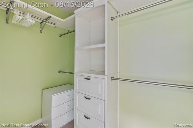 51743 Leshan Drive, New Baltimore, MI 48047