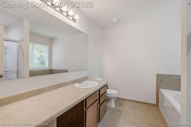 51743 Leshan Drive, New Baltimore, MI 48047