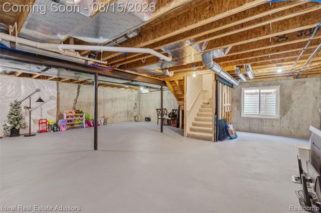 51743 Leshan Drive, New Baltimore, MI 48047