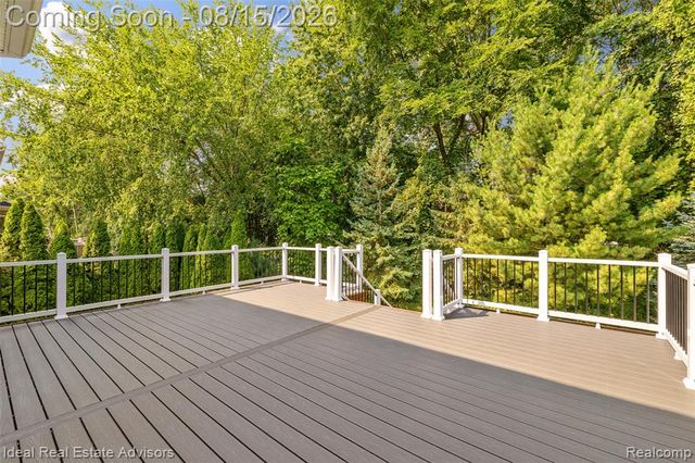 51743 Leshan Drive, New Baltimore, MI 48047
