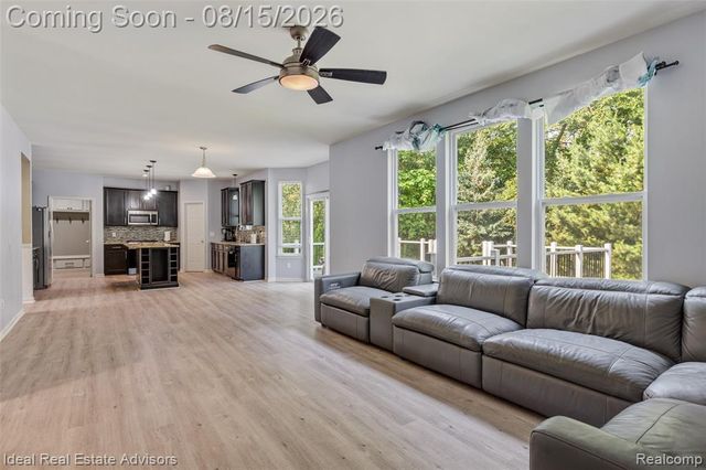51743 Leshan Drive, New Baltimore, MI 48047