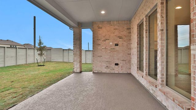729 Eagle Ford Lane, League City, TX 77573