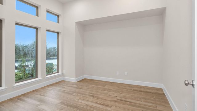 729 Eagle Ford Lane, League City, TX 77573