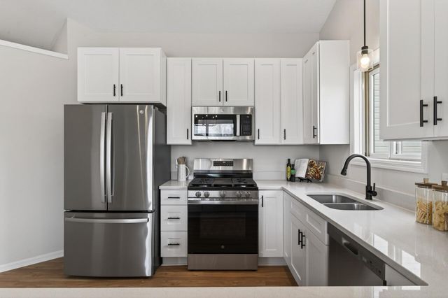 36921 Elk Avenue, North Branch, MN 55056