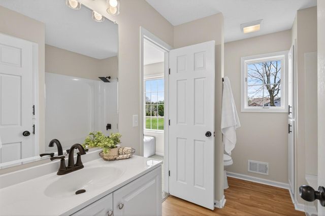 36921 Elk Avenue, North Branch, MN 55056