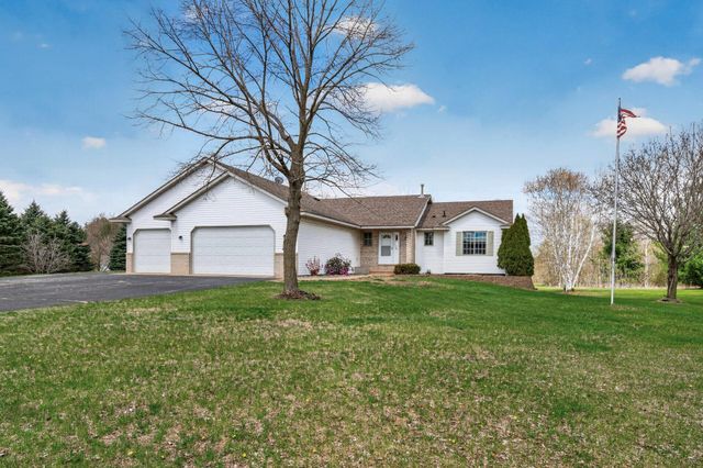 36921 Elk Avenue, North Branch, MN 55056