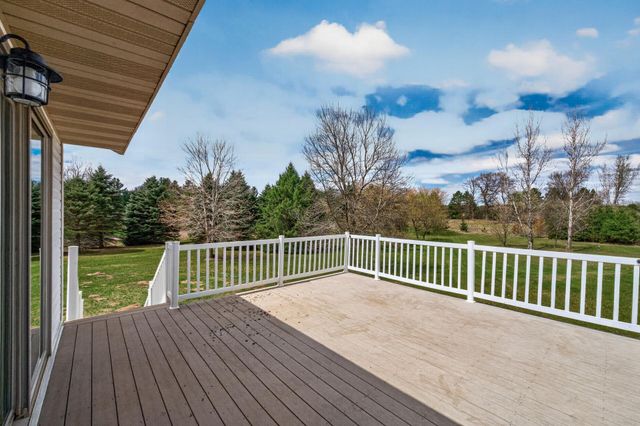 36921 Elk Avenue, North Branch, MN 55056