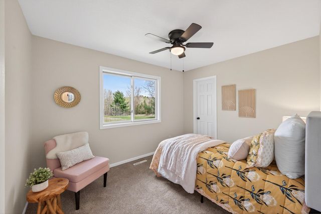 36921 Elk Avenue, North Branch, MN 55056