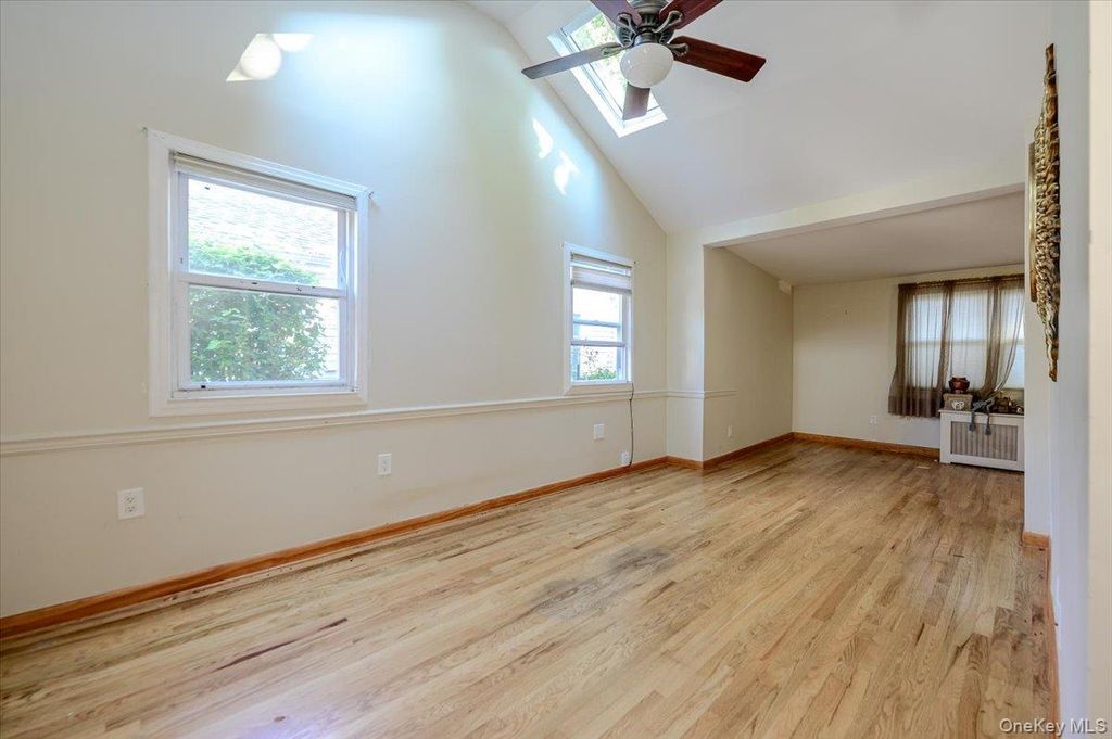 9 Magnolia Place 1, Bronx, NY 10465 — photo 3